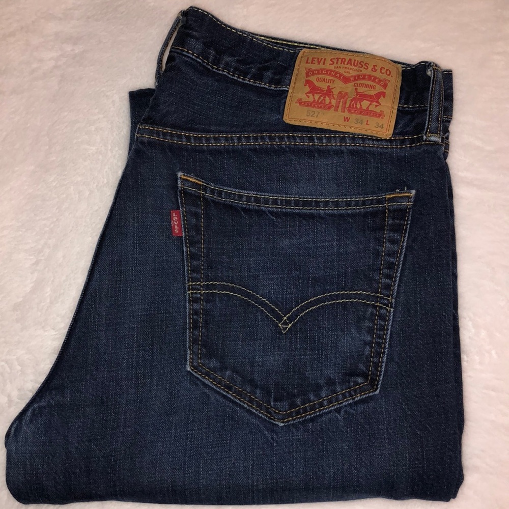 Levi’s 527